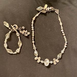 Necklace and bracelet set